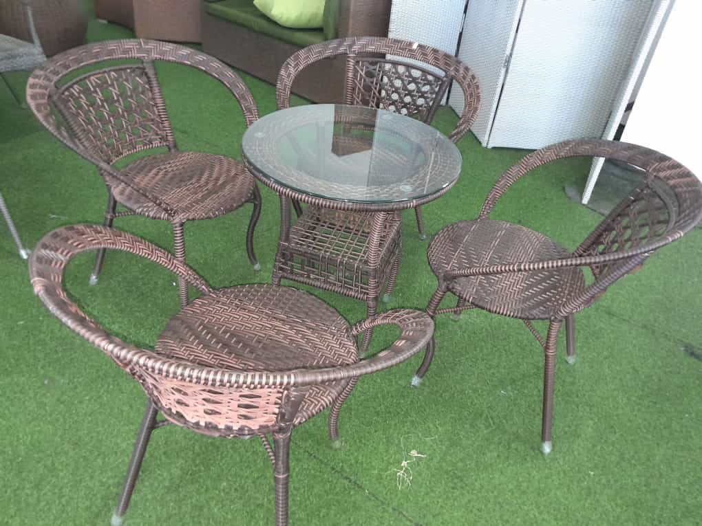 Premium-Table + 4 Chairs Outdoor Sets