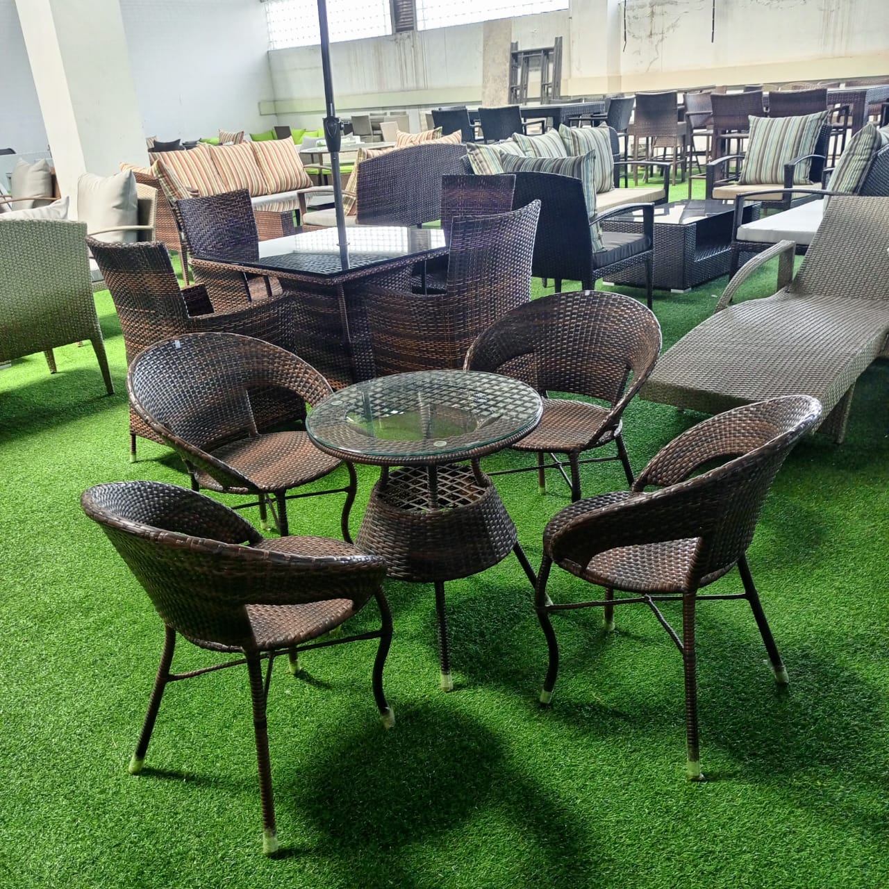 Premium-Table + 4 Chairs Outdoor Sets - Image 2