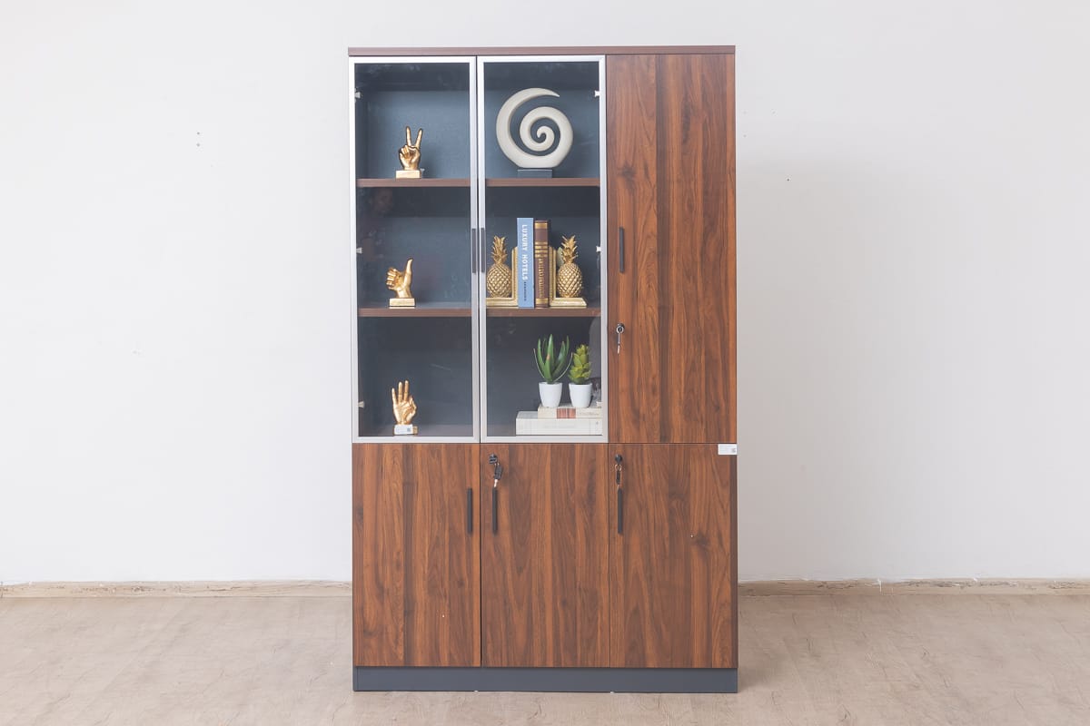 Filling and storage cabinet