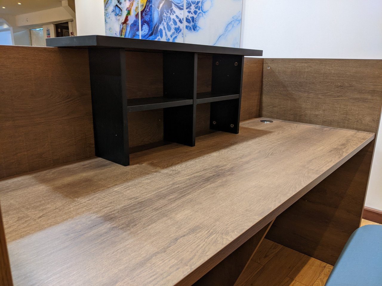 1.6m Hive Reception Desk - Brown Oak - Image 4