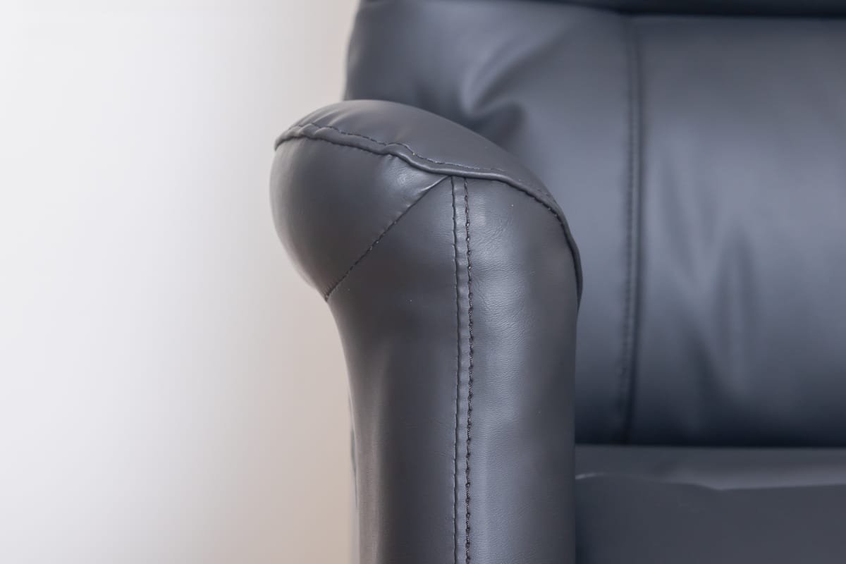 Pinnacle Executive High Back Chair - Image 9