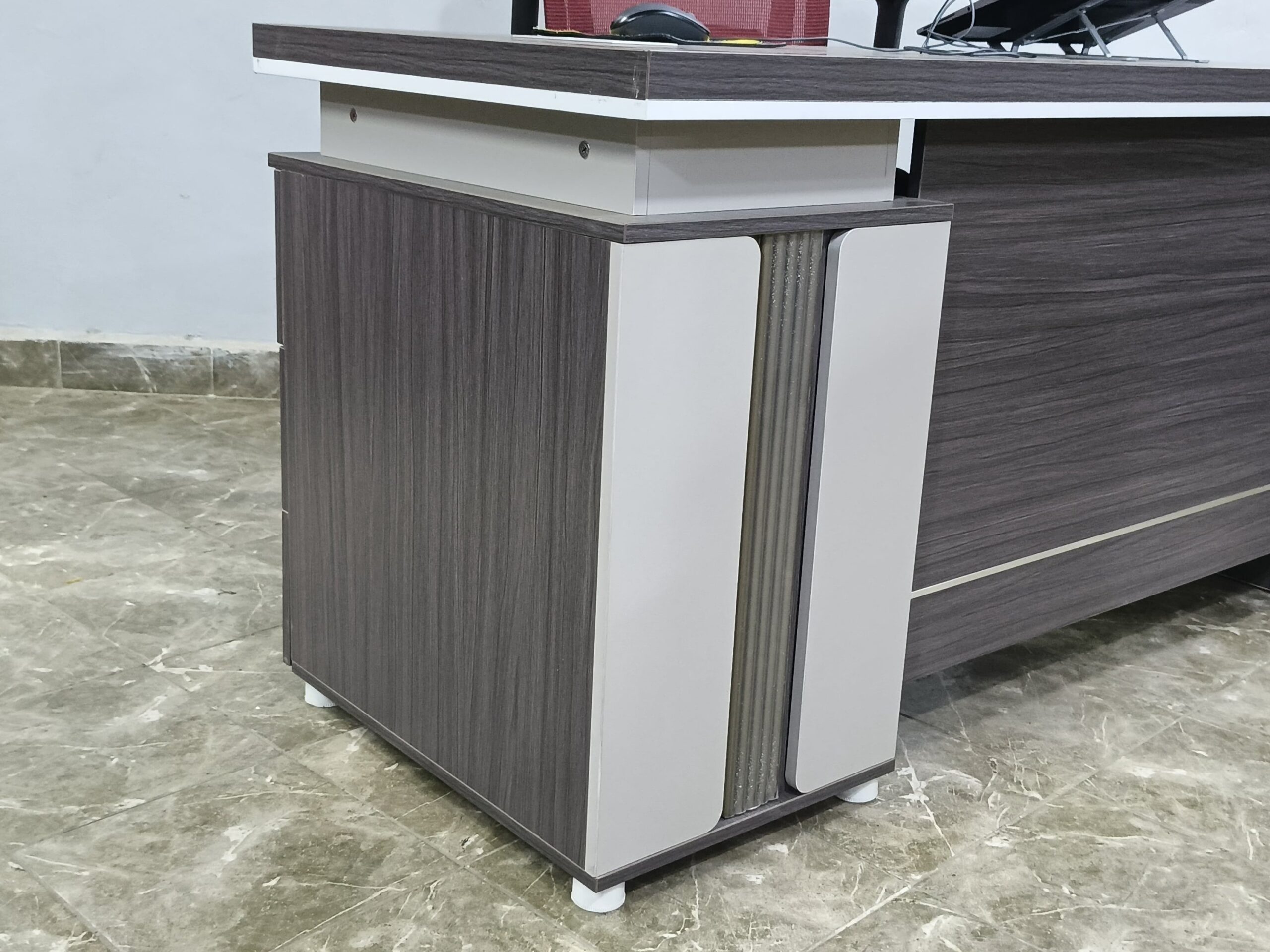 1.2M Axiom Office Desk - Image 3