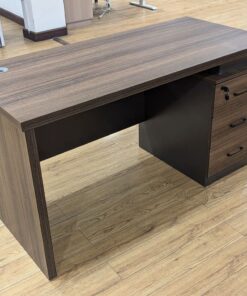 Alternative view of 1.4M Legacy Office Desk